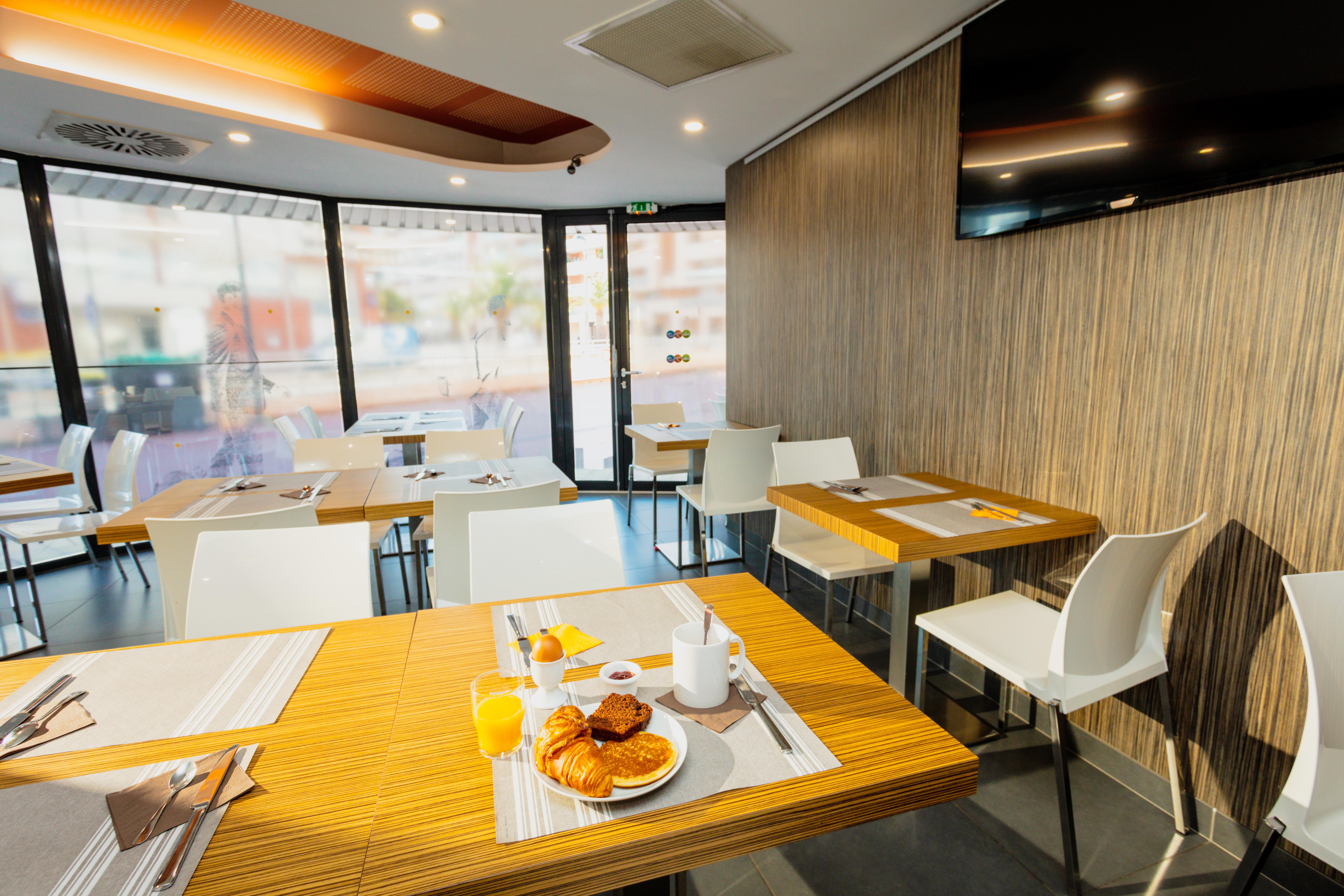 Appart-Hotel Mer & Golf City Perpignan Centre Exterior photo